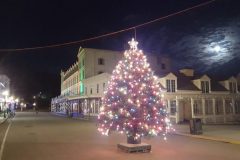 Mackinac-Christmas-Tree-800x450